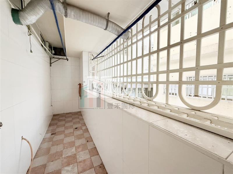 【豐禾】體育園區大面寬稀有店住房屋室內格局與周邊環境