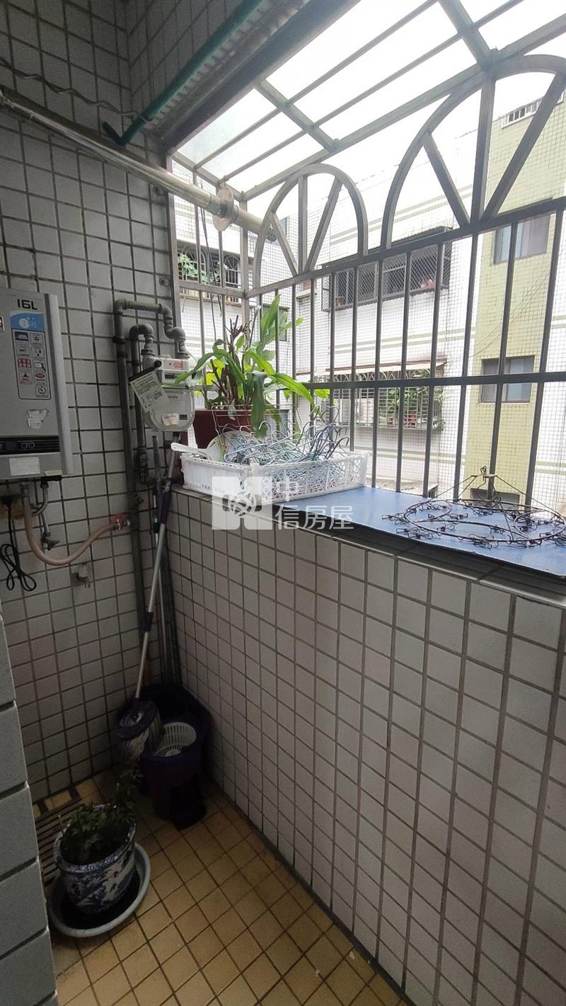 【奔馳】桃園車站3房公寓房屋室內格局與周邊環境