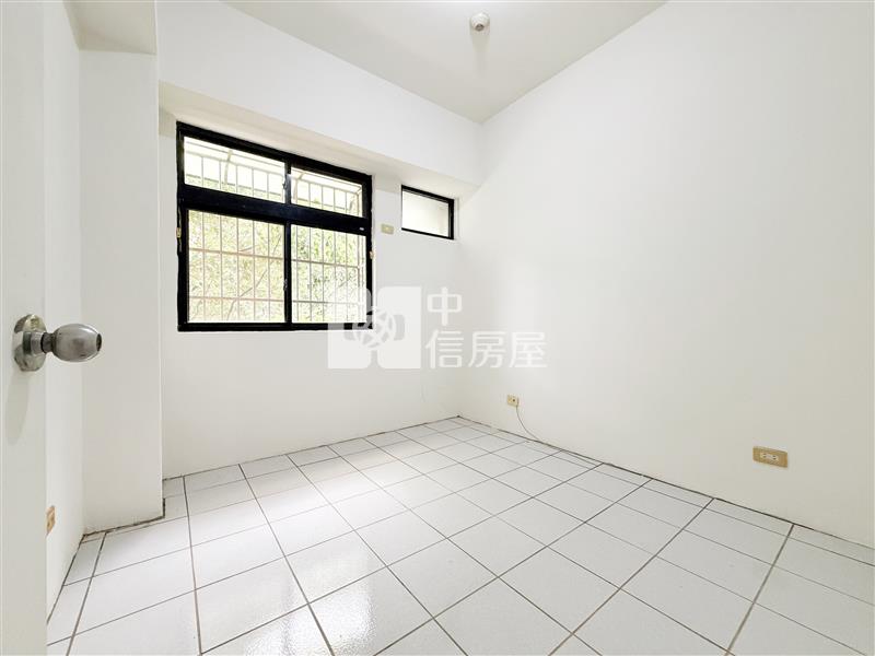 國安國宅三房樹梢戶房屋室內格局與周邊環境