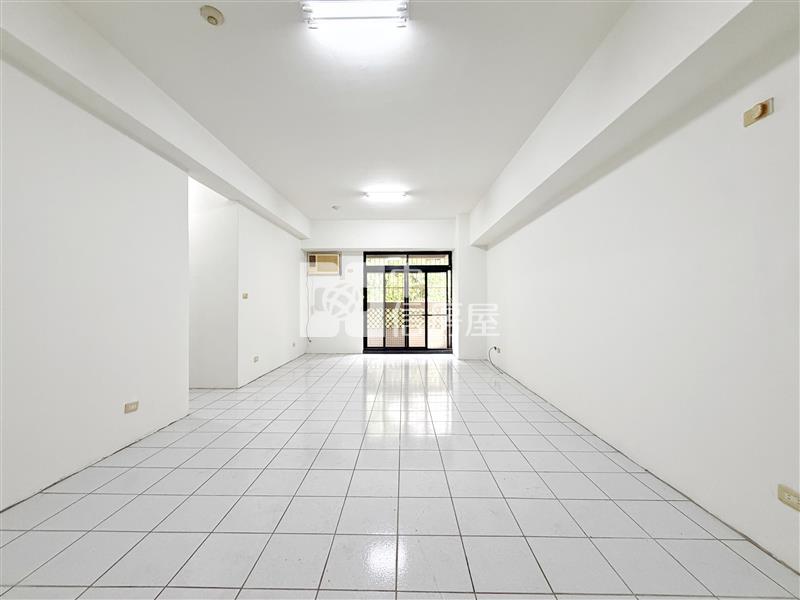 國安國宅三房樹梢戶房屋室內格局與周邊環境