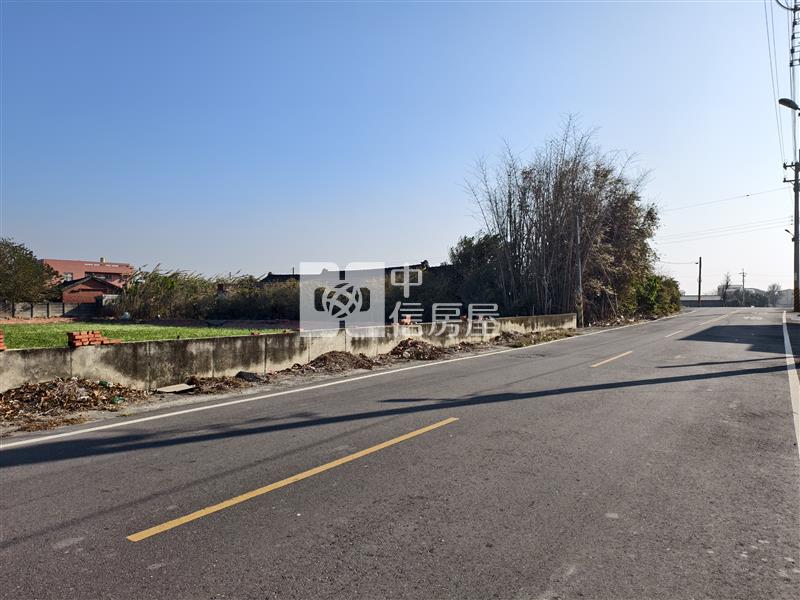 彰化芳苑近台61雙面臨路小建地房屋室內格局與周邊環境