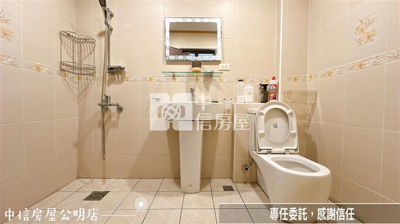 自強街大坪數別墅房屋室內格局與周邊環境