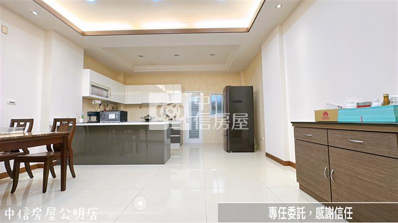 自強街大坪數別墅房屋室內格局與周邊環境