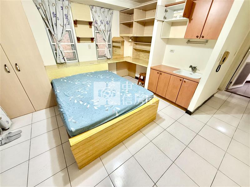 大地球單門牌雙套房房屋室內格局與周邊環境