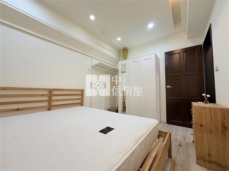 法國之星溫馨兩房車房屋室內格局與周邊環境