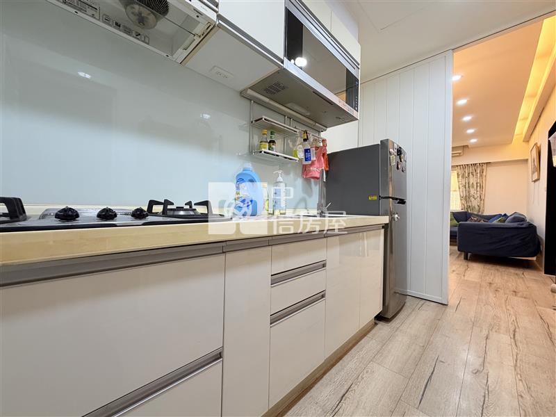 法國之星溫馨兩房車房屋室內格局與周邊環境
