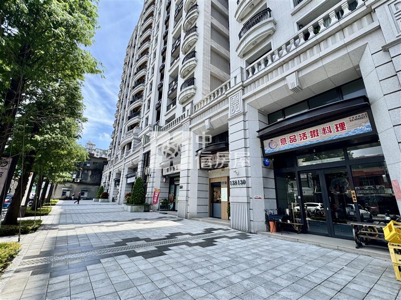 【神馬】體育園區|正中山東鼎藏青庭大面寬收租金店房屋室內格局與周邊環境