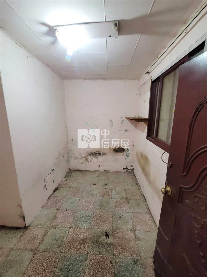 南勢近66低總價需整理透天房屋室內格局與周邊環境