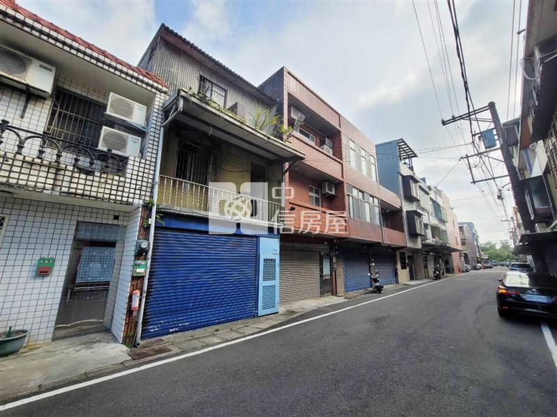 南勢近66低總價需整理透天房屋室內格局與周邊環境