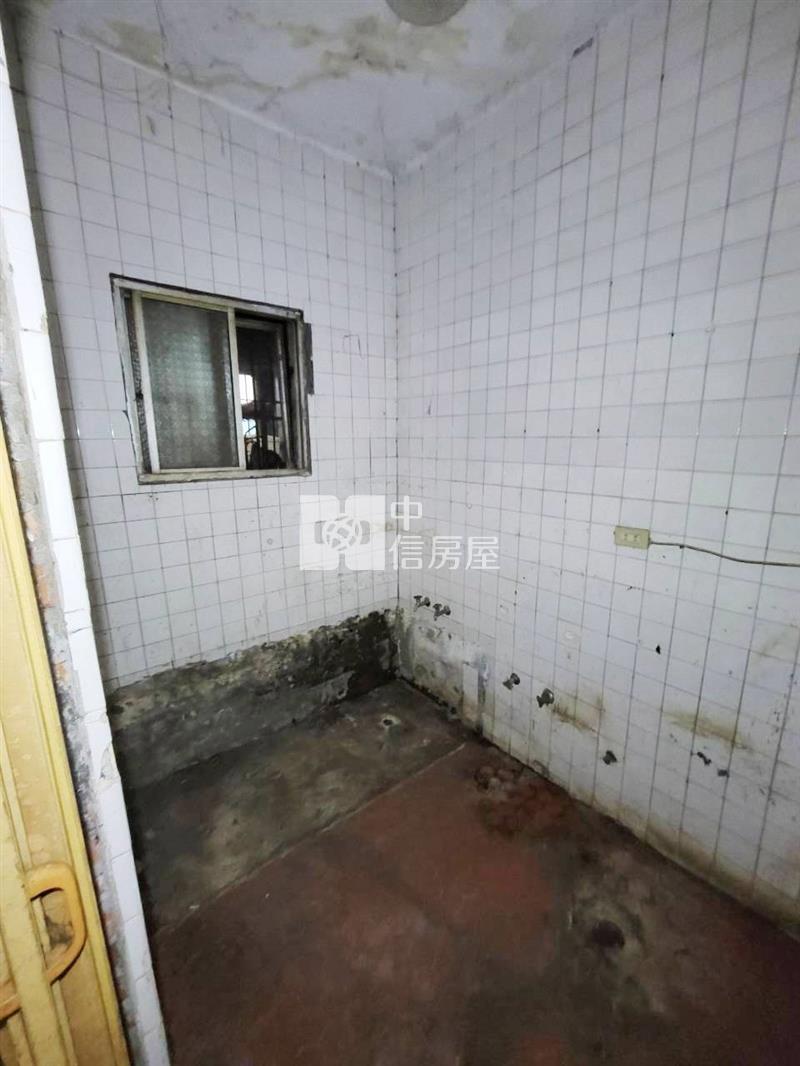 南勢近66低總價需整理透天房屋室內格局與周邊環境