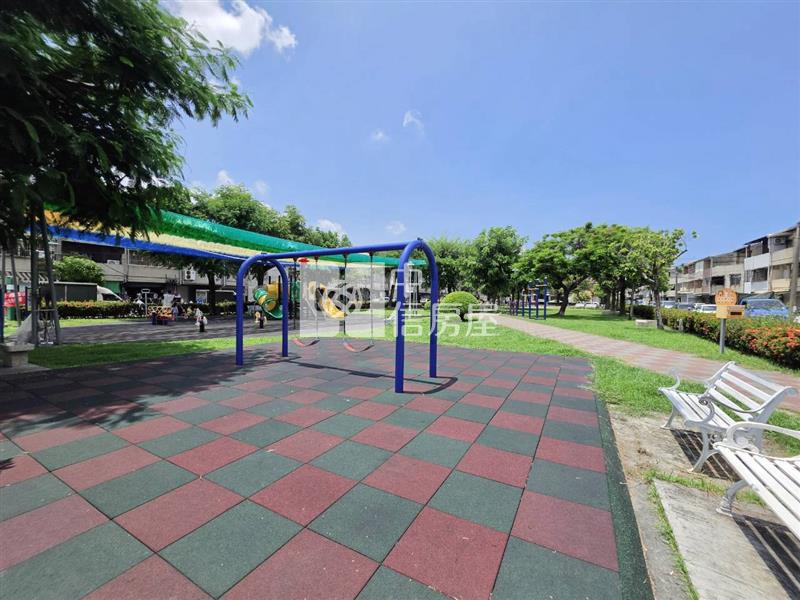 安南鄰商60低總價店住房屋室內格局與周邊環境