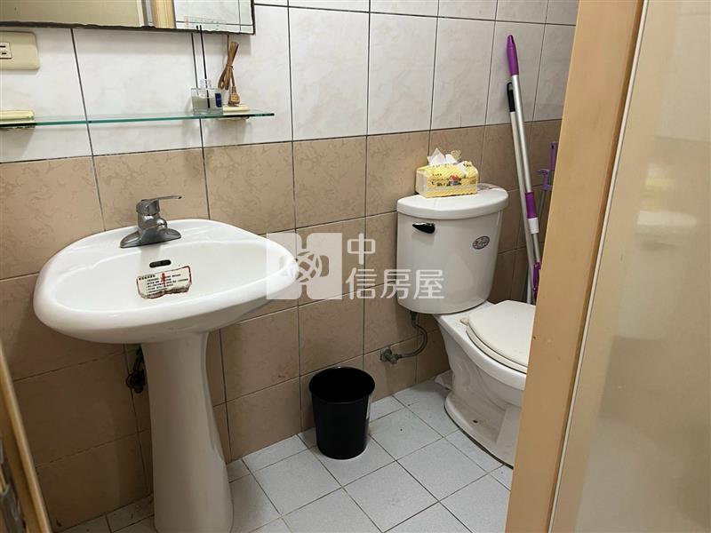 頭份鬧中取靜別墅房屋室內格局與周邊環境
