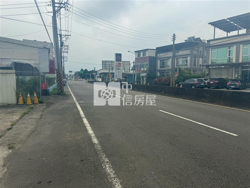 芎林臨路大農舍房屋室內格局與周邊環境