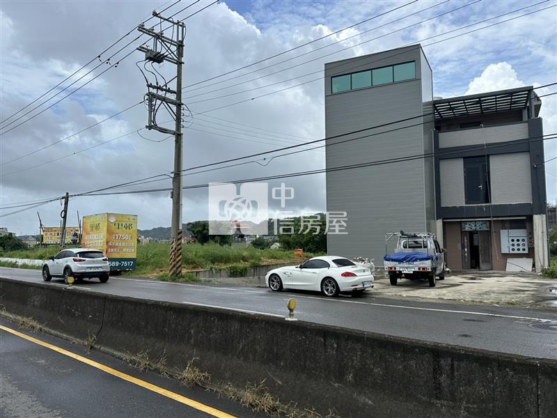 芎林臨路大農舍房屋室內格局與周邊環境