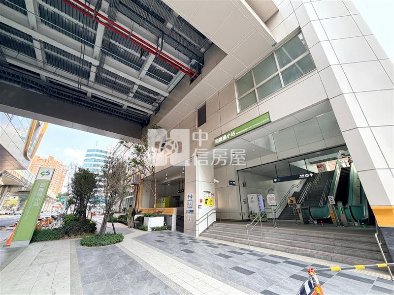 捷運旁太宇尊爵大套房平車房屋室內格局與周邊環境