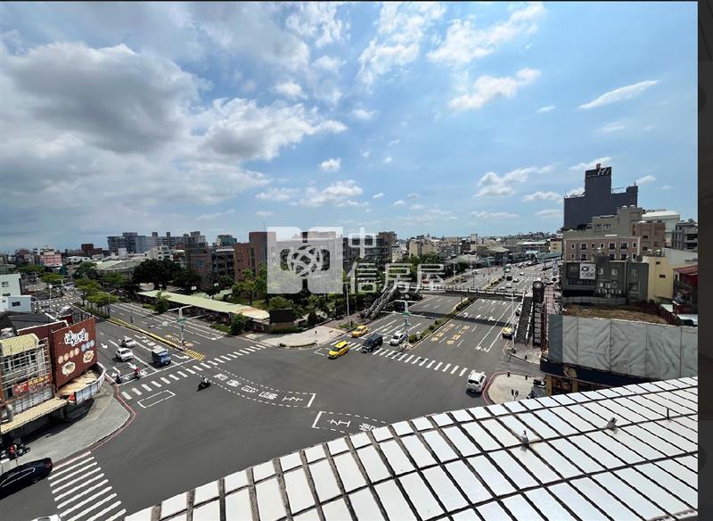 新光三越旁電梯店面房屋室內格局與周邊環境