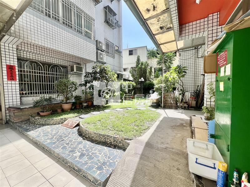 南屯捷運2房+車位房屋室內格局與周邊環境