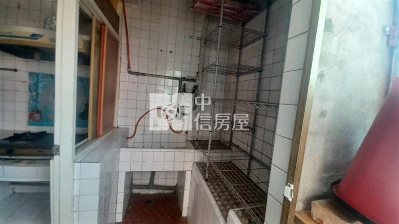 新橫濱旁/復興路二樓三房邊間採光房屋室內格局與周邊環境