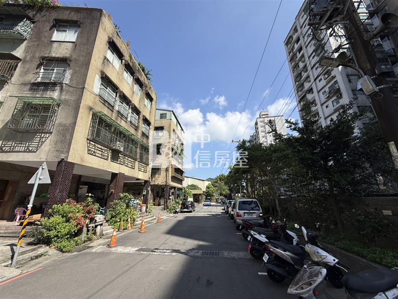 大武崙低總三房房屋室內格局與周邊環境