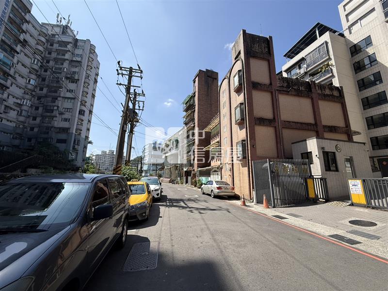 大武崙低總三房房屋室內格局與周邊環境