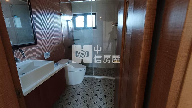 龍泉獨棟雙車花園別墅房屋室內格局與周邊環境
