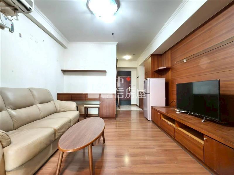 中壢SOGO百老匯景觀大套房房屋室內格局與周邊環境