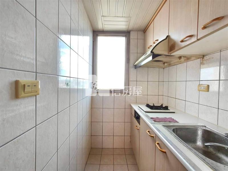 中壢SOGO百老匯景觀大套房房屋室內格局與周邊環境