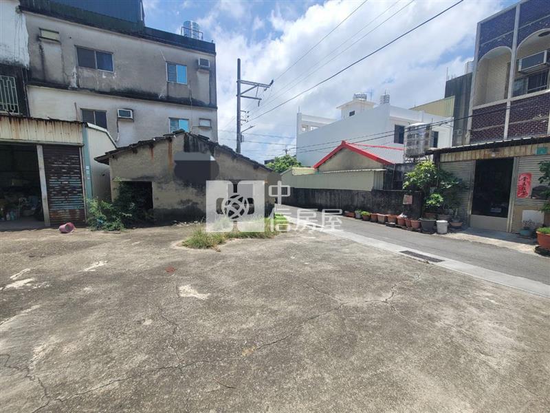 台南市安南區學東國小旁建地+透天房屋室內格局與周邊環境