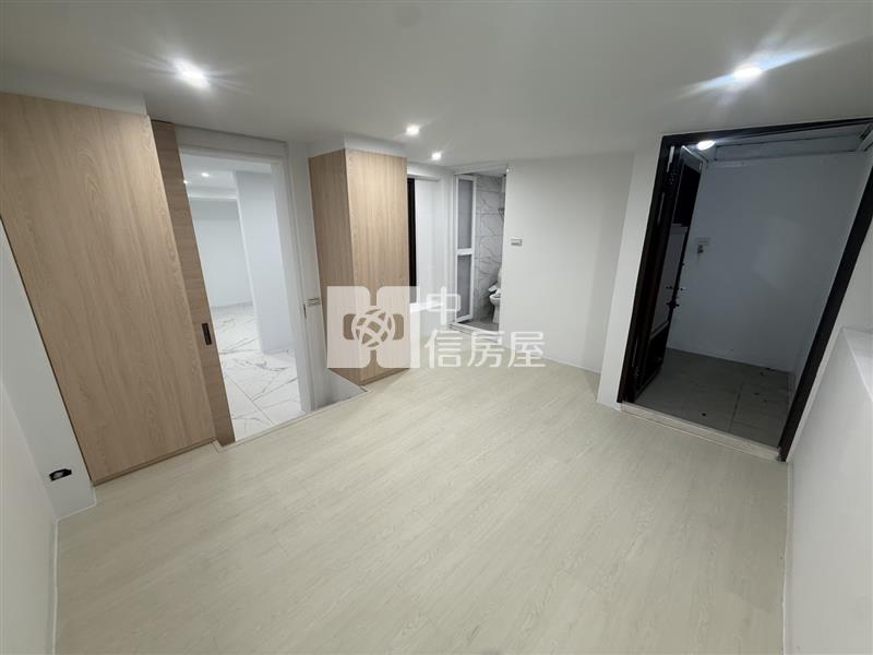 近中投高工商圈全新整理金店面房屋室內格局與周邊環境