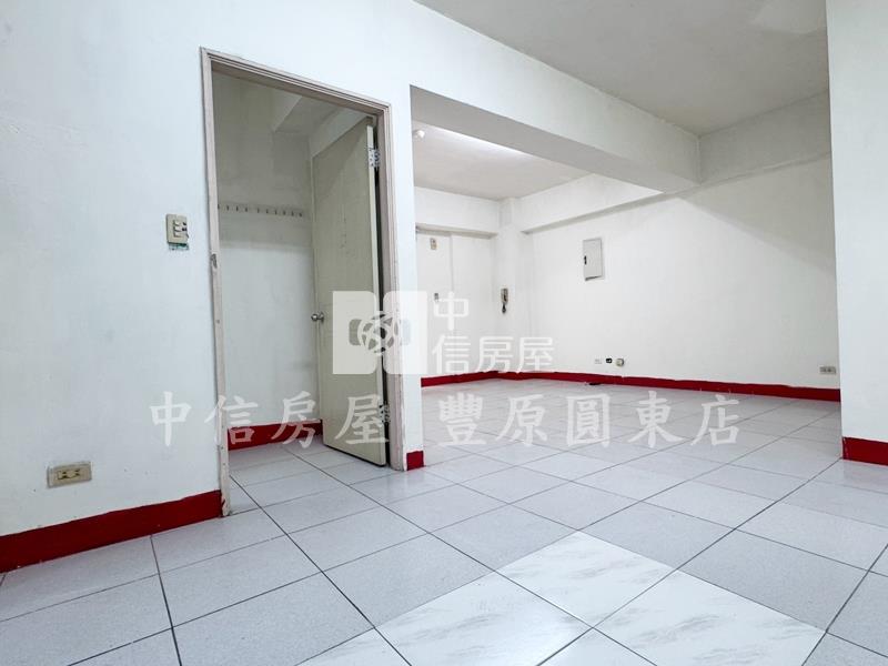 文化中心美華廈房屋室內格局與周邊環境