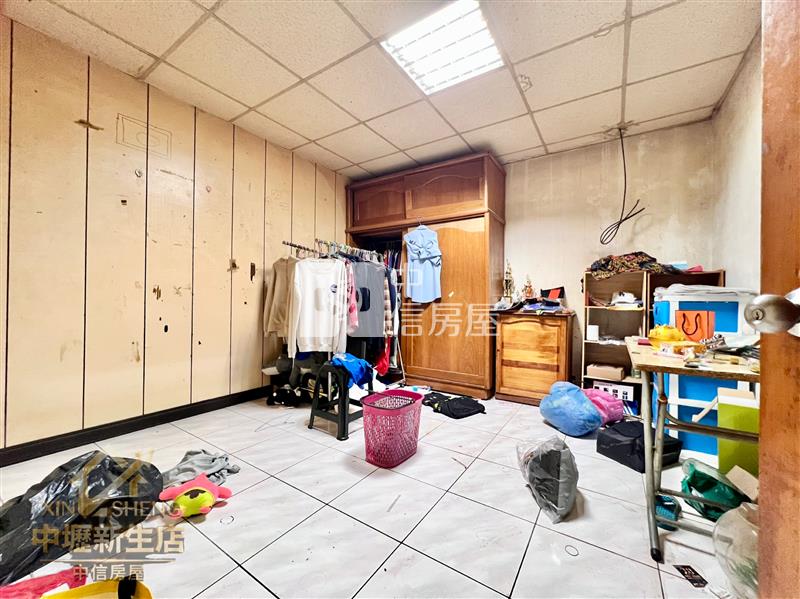 內壢站前忠孝商圈大地坪金透店房屋室內格局與周邊環境