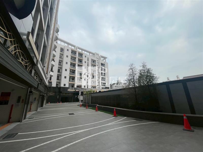 新市潭頂綠美新境三房車位房屋室內格局與周邊環境