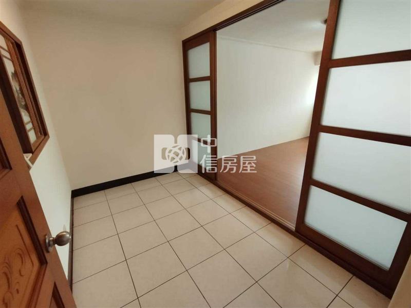 文化國小3+1房車房屋室內格局與周邊環境