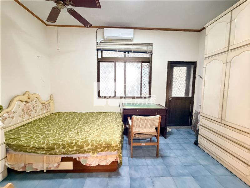 逢甲黎明路前院別墅房屋室內格局與周邊環境