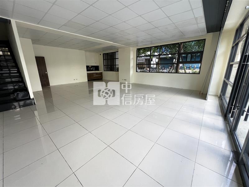 專任-新竹角間店面房屋室內格局與周邊環境