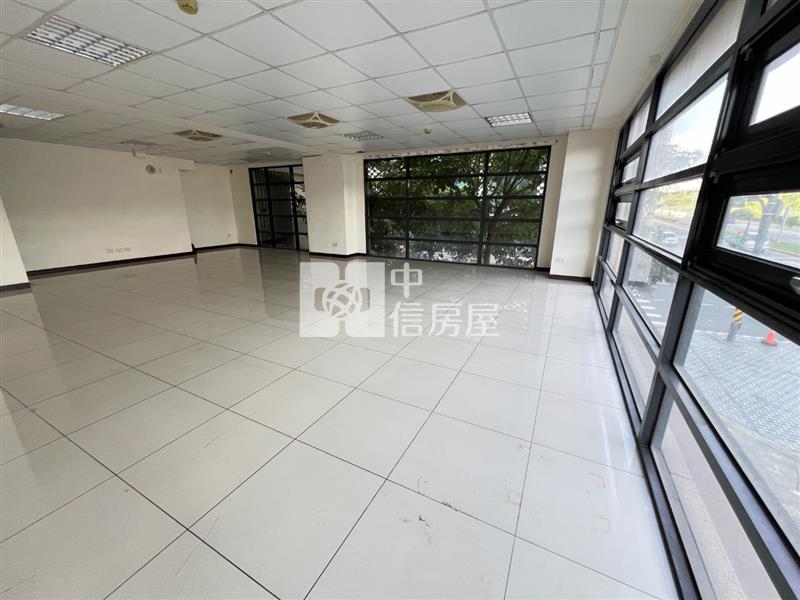 專任-新竹角間店面房屋室內格局與周邊環境
