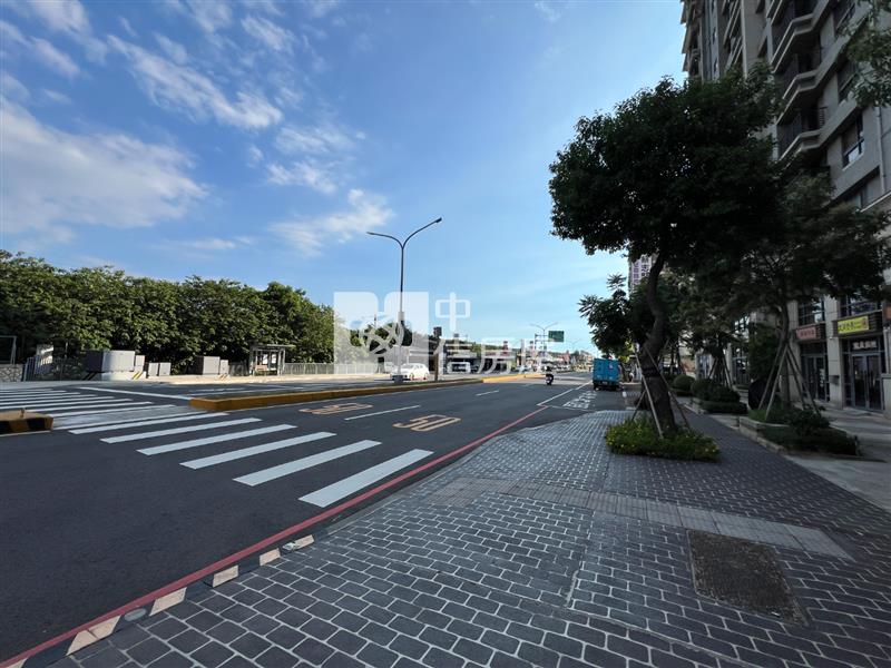 專任-新竹角間店面房屋室內格局與周邊環境