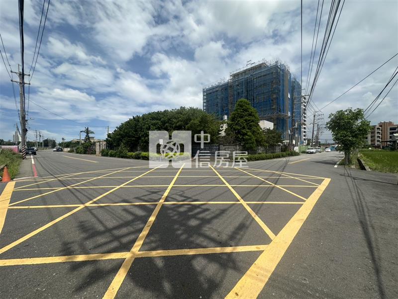 新屋市區新文路旁美農地房屋室內格局與周邊環境