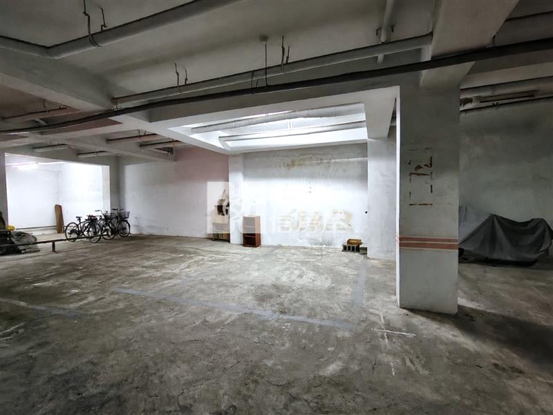 東區精品稀有附平車套房房屋室內格局與周邊環境