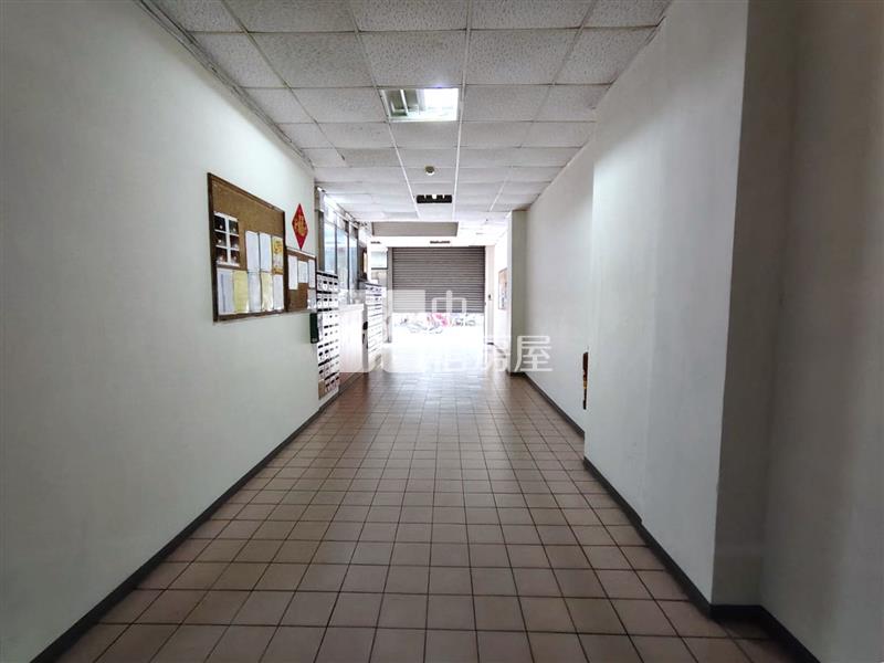 東區精品稀有附平車套房房屋室內格局與周邊環境