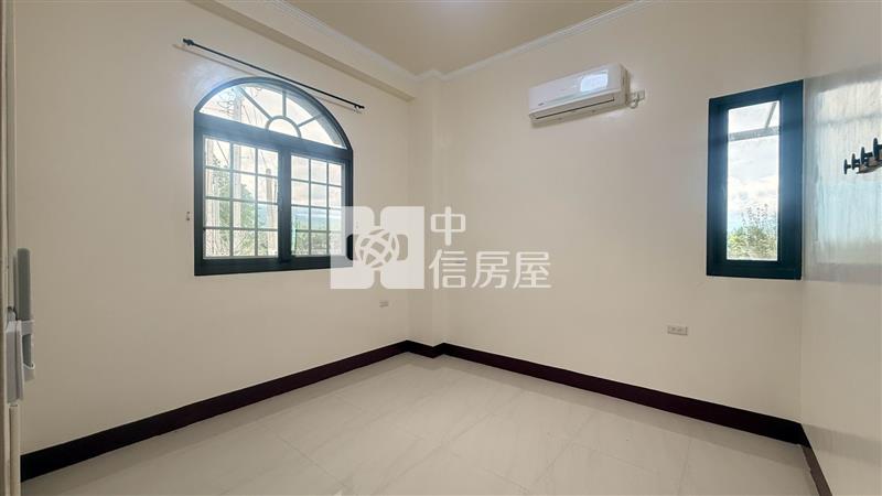 近雲山水旁日式農舍房屋室內格局與周邊環境