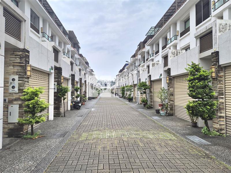 (專)長溪路鄰公園輕齡傳統車墅房屋室內格局與周邊環境