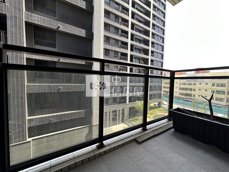 大園客運園區｜龍築靜玥｜三房雙衛浴開窗＋平車房屋室內格局與周邊環境