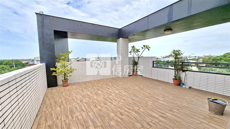 古坑獨棟電梯大面寬花園別墅房屋室內格局與周邊環境