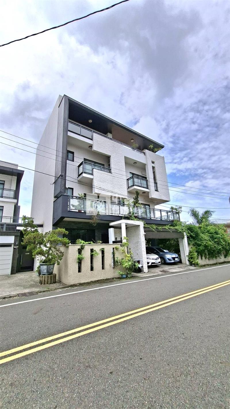 古坑獨棟電梯大面寬花園別墅房屋室內格局與周邊環境