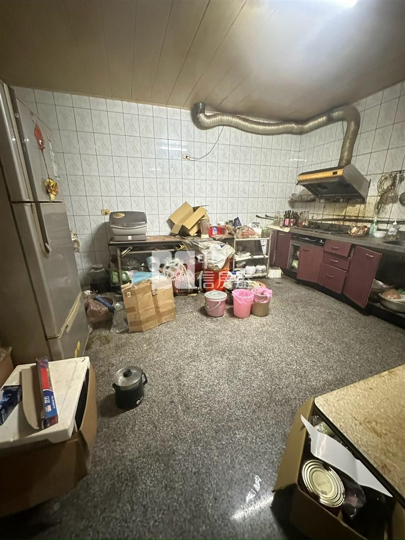 內壢站前燙金透店房屋室內格局與周邊環境