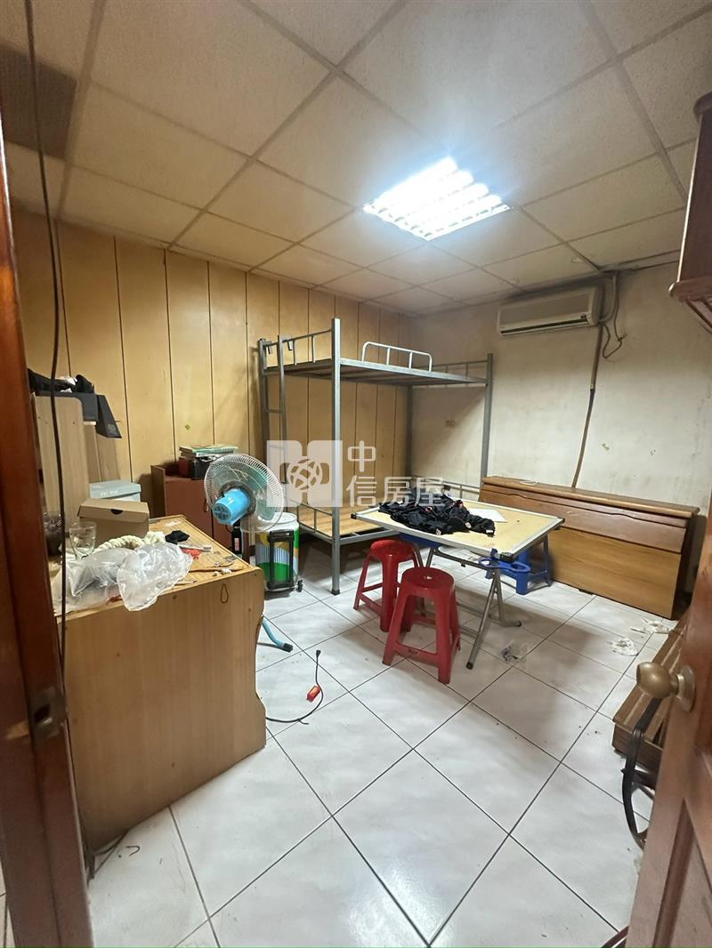 內壢站前燙金透店房屋室內格局與周邊環境