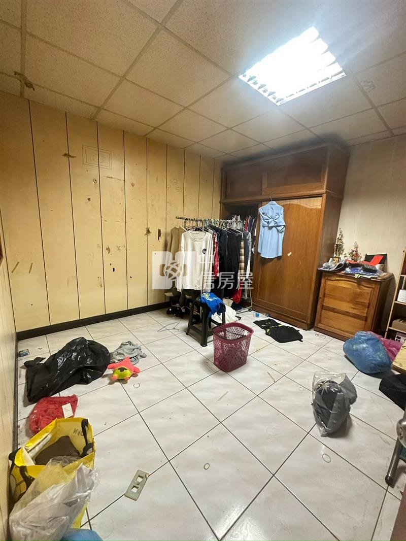 內壢站前燙金透店房屋室內格局與周邊環境