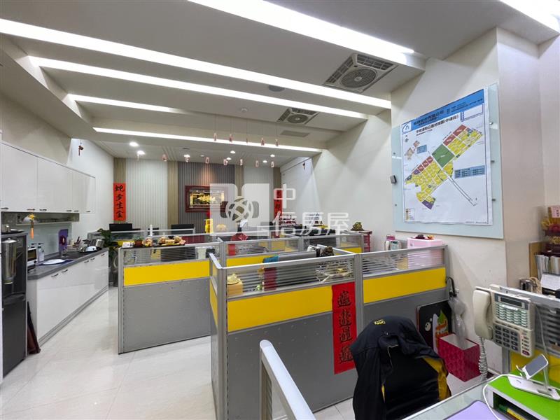 青埔黃金地段金店面房屋室內格局與周邊環境