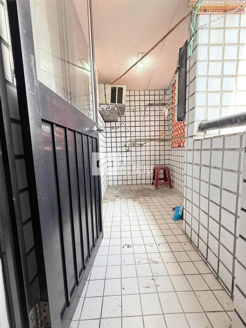 立人高中低總價3房華廈房屋室內格局與周邊環境